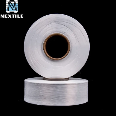 El papel del hilo de dty de poliéster reciclado en interiores automotrices